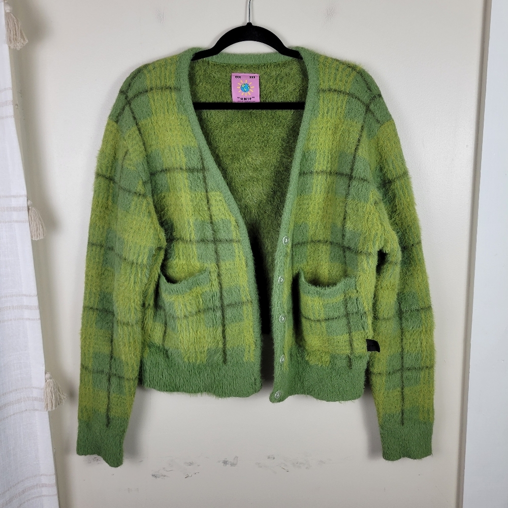 UNIF TY Green Plaid Thick Heavy Button Front Fuzzy Cardigan Sweater Top - Picture 6 of 12
